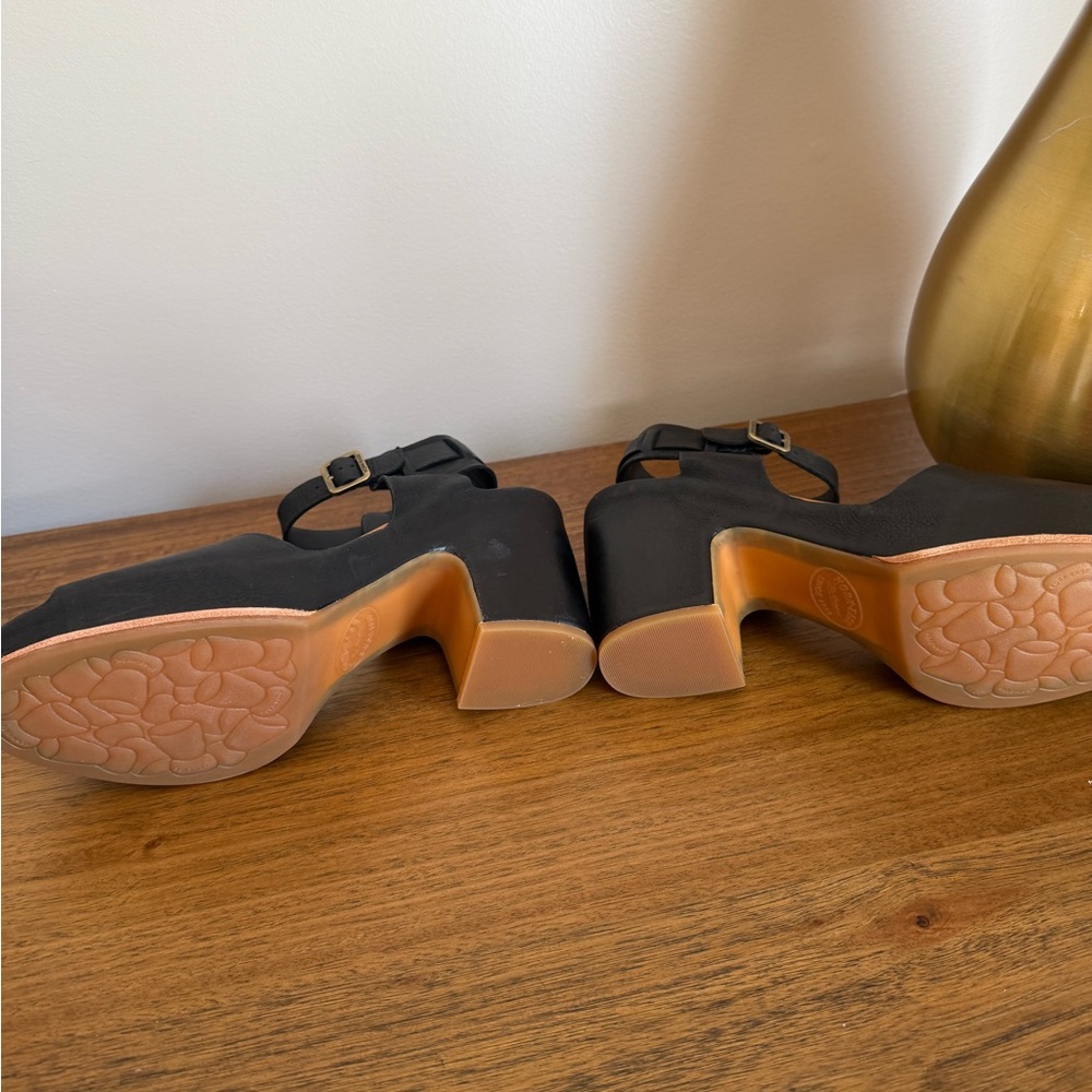 New Kork-Ease Stasia Black Leather p
Platform Sandal - Picture 6 of 9